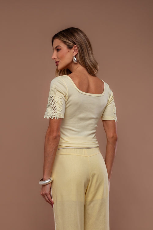 BLUSA RIB COM PALA RENDA DECOTE E MANGA