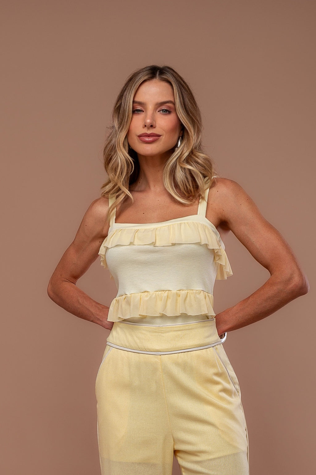 REGATA RIB COM BABADINHOS TULE