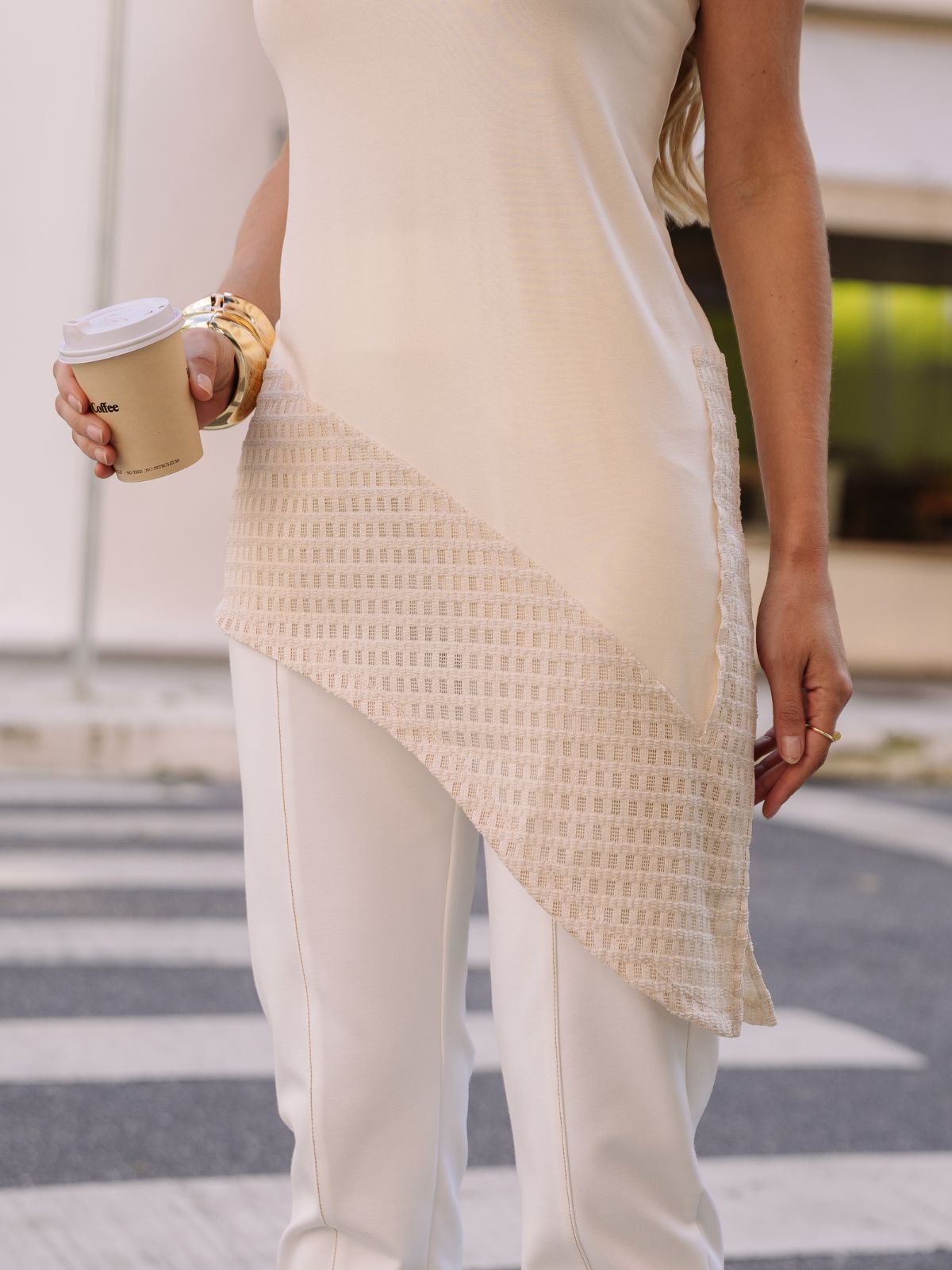 Blusa Em Viscolycra Com Renda Barra Assimetrica | Clubsoda