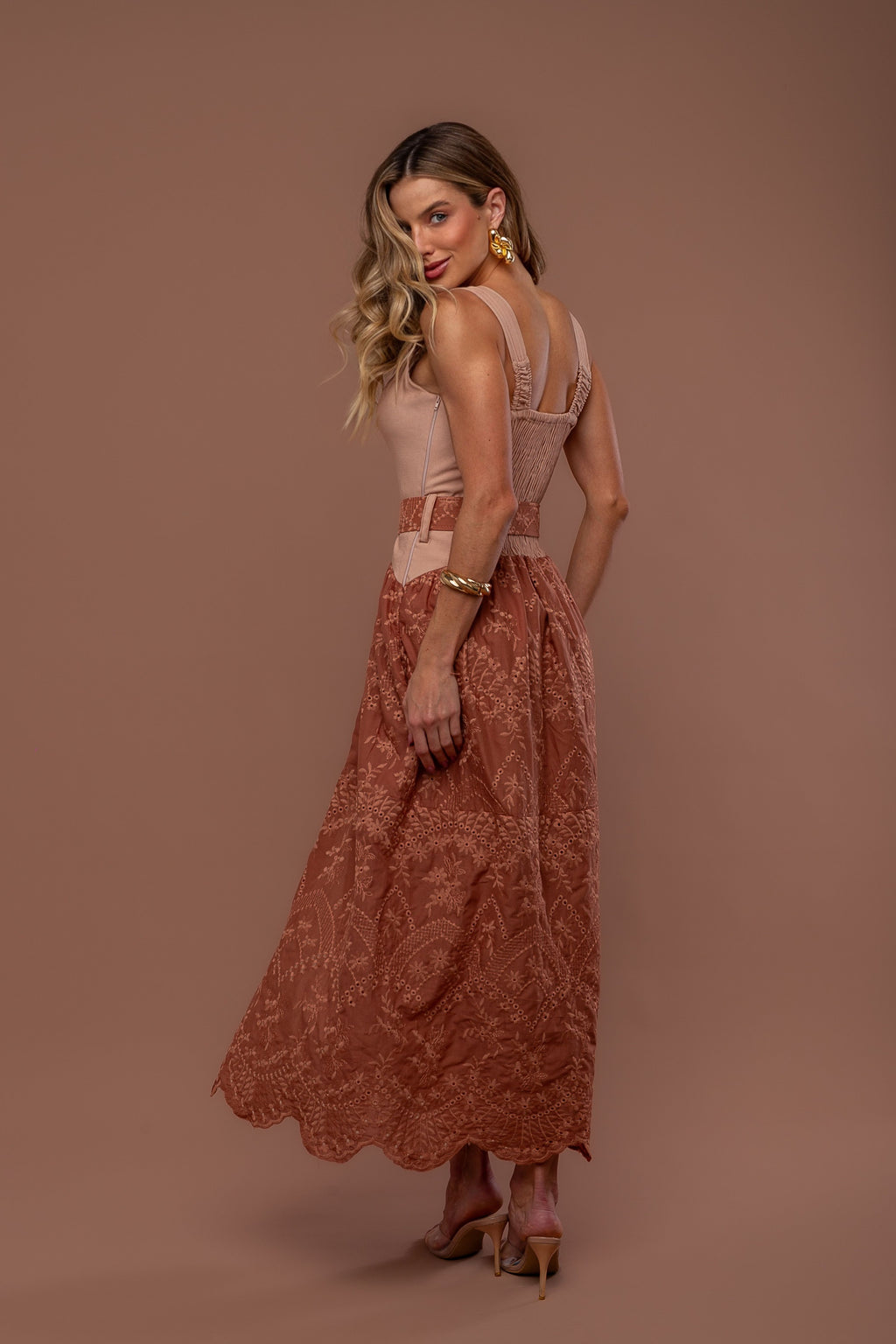 VESTIDO MIDI ALFAIATARIA COM LAISE
