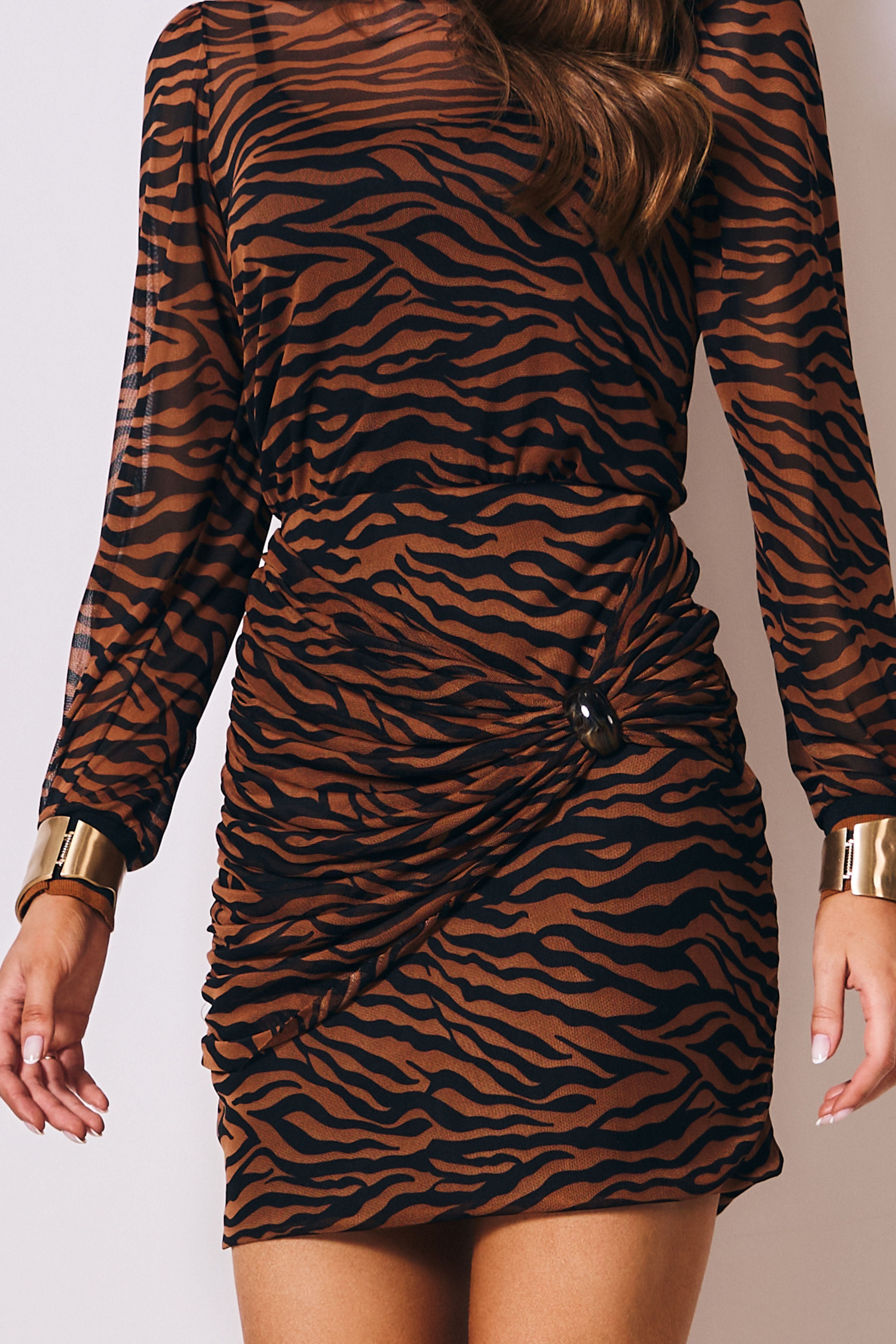VESTIDO CURTO EM TULE ANIMAL PRINT GOLA E PUNHO RETILINEA