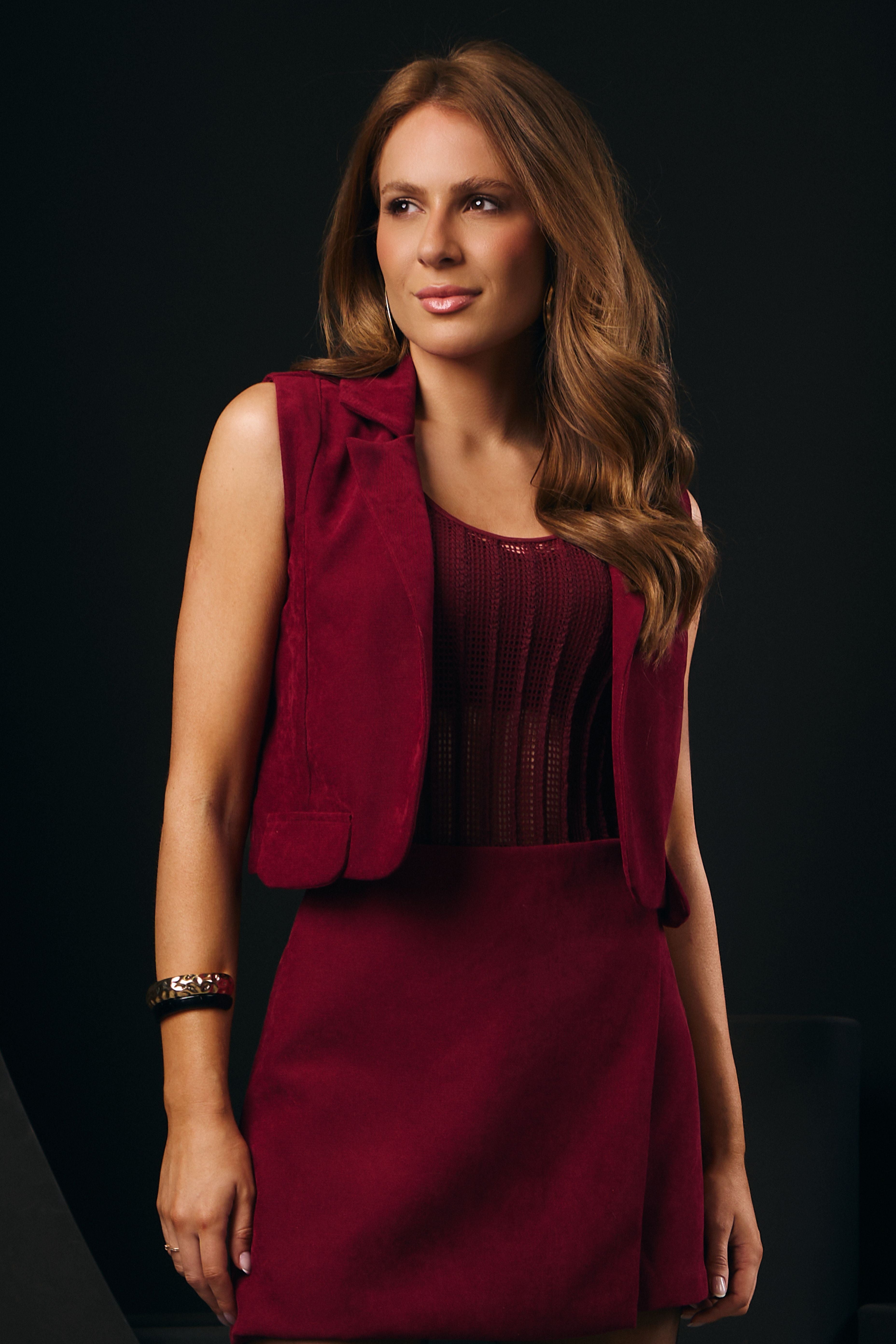 COLETE  SARJA AVELUDADA MERLOT