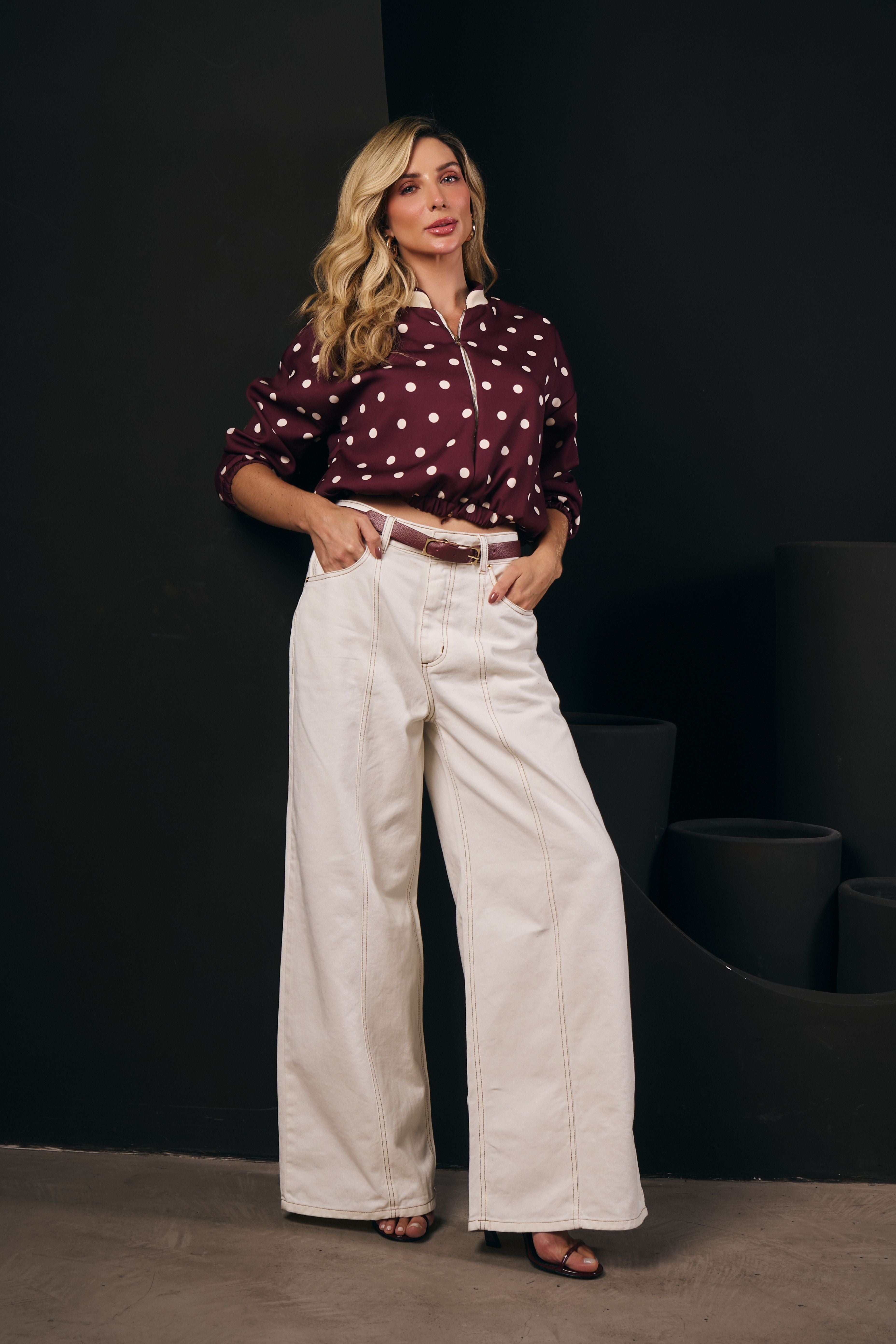 JAQUETA BOMBER EM ALFAIATARIA POA FORRADA